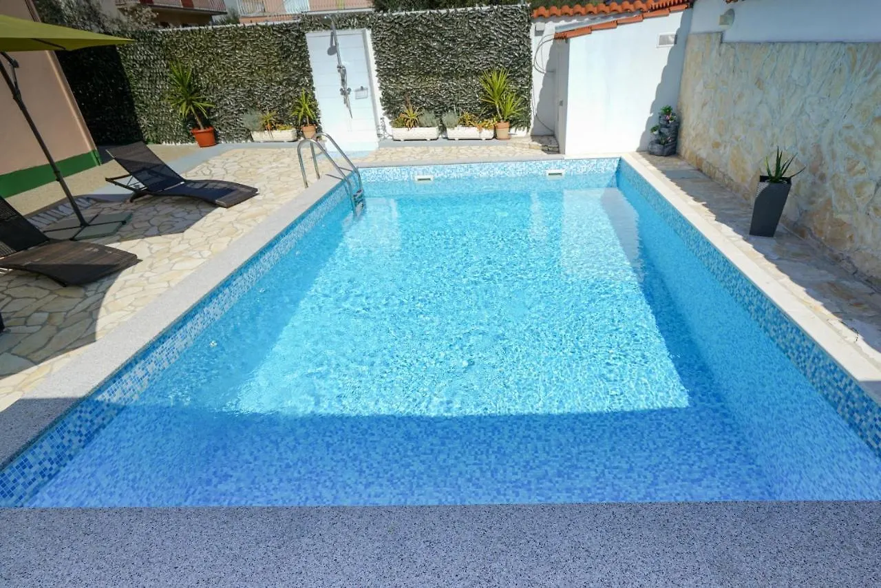 Villa Sanda With Private Pool Zadar 0*,