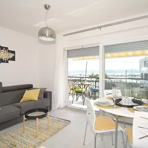 Seabreeze Apartment